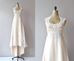 Kaufen preiswerte günstige brautkleider und brautmode mit erstklassiger qualität nach maß.bei milanoo gibt es mehr als 800 wunderschöne brautkleider styles.shoppen sie jetzt ihre trauhafte brautkleider! Bildergebnis Fur Hochzeitskleid 70er Jahre Stil Wedding Gowns Vintage 1970s Wedding Dress Dream Wedding Dresses