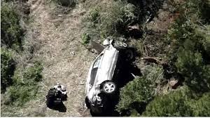 27, 2009 when at about 2:30 a.m., outside his former mansion in windermere, fla., he collided with a row of hedges and hit a fire hydrant. En Video Las Impresionantes Imagenes Del Vehiculo De Tiger Woods Tras Sufrir Grave Accidente Automovilistico