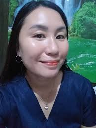 Giving glory to god at church service