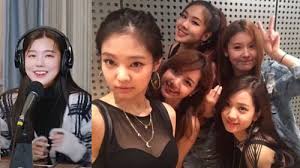 Okay i do this blog because g idle and blackpink are my favorite groups and i love both of them so l. Sbs Star Video G I Idle Miyeon Cutely Asks Blackpink Lisa To Send Her A Snack