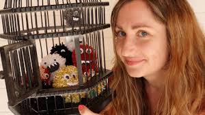 Pom Pom Monster Craft For Cute Halloween DIY Decor