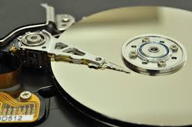 The external hard drive itself, under normal circumstances, should be detected by your operating system, without the need of drivers, software, or firmware updates. Put Your Hard Drive In The Freezer To Recover Data Thetechmentor Com