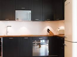 Modèle de cuisine sur mesure. 5 Cuisines Creees Pour Des Petits Espaces Arthur Bonnet