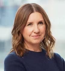 Jen Barker's Instagram, Twitter & Facebook