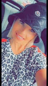 Sandra Simon's Instagram, Twitter & Facebook