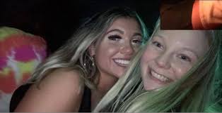 One year, Kaylee dressed up in a full Easter bunny outfit and surprised  Dahlia and Fox. It was so cute. She bounced up to the front of the house,  waved hello and