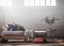 Mit Hjartelig Gestaltest Du Dir Einen Raum Zum Sitzen Und Chillen Nach Deinem Geschmack Ikea Haus Deko Ikea Deko