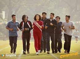 Wallpapers in ultra hd 4k 3840x2160, 8k 7680x4320 and 1920x1080 high definition resolutions. Chhichhore 2019 Wallpapers Chhichhore 2019 Hd Images Photos Chhichhore 1 4 Bollywood Hungama