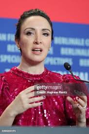 22 Photos & High Res Pictures