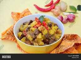 Resep sambal goreng kentang sapi pakein pete. Sambal Goreng Ati Image Photo Free Trial Bigstock
