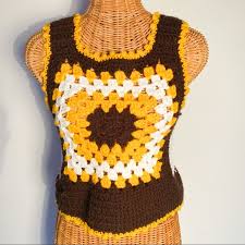 Discover 10 creative and unique ideas of how to join crochet granny squares to create everything from bunting to crochet blankets and more. Vintage Tops Vintage 6s70s Granny Square Crochet Tank Top Poshmark