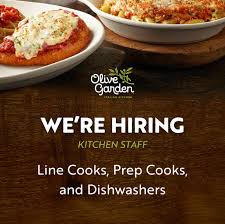 Olive garden showcases its early dinner duos, a special including 50 possible combinations of items off the menu as well as unlimited salad & breadsticks . Tpytksrqxbwoqm