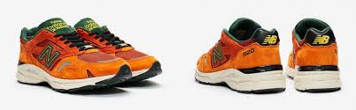 Remaja kulit hitam itu tampak tertekan dan bahunya bergetar. Tampil Bergaya Dengan Sns X New Balance 920