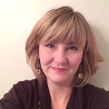 Beth Knott's Instagram, Twitter & Facebook