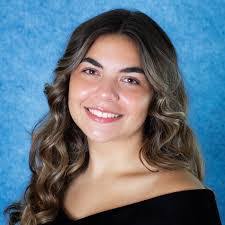 Lorna Dewitt's Instagram, Twitter & Facebook