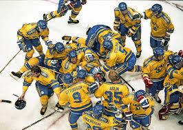 Det är det totalt 16 lag gör upp om vem som är bäst i. Hockey Vm Guld Sverige