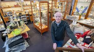 Marc Meltzer (70) stopt na ruim dertig jaar met zijn kristalhuis: 'Je  begint ergens en je eindigt ergens, dat is onvermijdelijk'