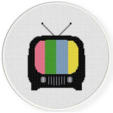 Buongiorno a tutte voi ricamine, lo so, sono stata un po assente ultimamente, anche nei commenti. Stand By Tv Cross Stitch Pattern Daily Cross Stitch