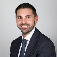 Douglas Swindell's Instagram, Twitter & Facebook