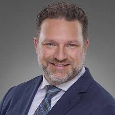 Richard Benefield's Instagram, Twitter & Facebook