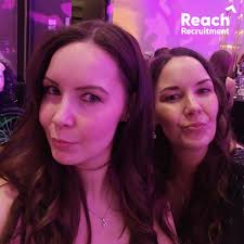 Happy happy birthday to our wonderful bookkeeper Mel..... thank you for the  many ridiculously early Zoom calls, and for your ongoing help and advice 💖  I hope you enjoy being spoilt by