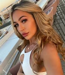 Deanna Benjamin's Instagram, Twitter & Facebook