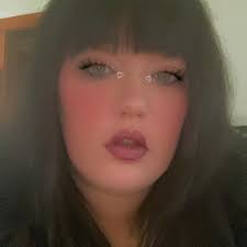 How do I get this building circled in back ground plz