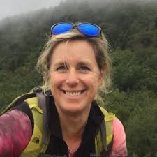 Lana Steen's Instagram, Twitter & Facebook