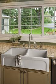 Designed for modern living, fireclay sinks are the dreamiest kitchen fixtures today. Farmhouse Sinks On Trend Looks With Workhorse Ethics Cottage Style Decorating Renovating And Entertaining Ideas For Indoors And Out