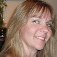 Michelle Dearman's Instagram, Twitter & Facebook