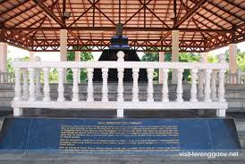For more information and source, see on this link : 15 Tempat Bersejarah Di Terengganu Menarik Informasi Untuk Percutian Ammboi