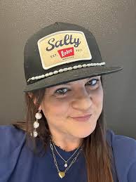 Cool chains to snazz up trucker hats