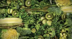 Colorie Toi En Bonne Sante Manger Des Fruits Et Des Legumes Verts Sante En 2020 Legume Vert Manger Des Fruits Fruit Vert