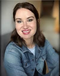 Veronica Viveros's Instagram, Twitter & Facebook