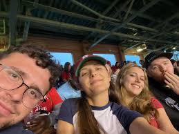 Looking for roommates at University of Rhode Island?