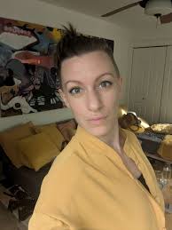 Hi there! My name is Emily and I moved to the area in June. I have been  doing some regular dog walking jobs but my schedule has opened up and I  would