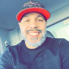 This is some BIG Friday energy, Luke Combs! 👏🍺 #CMTawards Brooks & Dunn