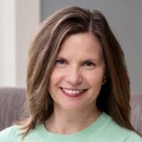 Carrie Santos's Instagram, Twitter & Facebook