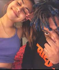 Pin By Queen Of Sadness On Juice Wrld In 2020 Juicy Juice Blue Dreads Dreads