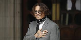 Amber heard hit johnny depp, actor's security guard claims. Irrer Hollywood Rosenkrieg Johnny Depp Schrieb Wutende Penis Sms Uber Elon Musk Mopo