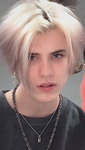 Miio Miio Tiktok Tiktokboys Tiktoksongs Tiktokvideos Tiktokvideosdances Tiktokvideosfunny Tiktokvideo In 2020 Boy Hairstyles Cute Teenage Boys Beautiful Boys