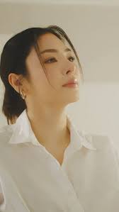 Amaya is so cringyyy but idk why 😭🤣 I wana fast forward every time she  talks 🤕