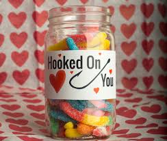 This homemade trail mix from a spicy perspective is the perfect alternative for kids who want to give a snack but not necessarily one that's loaded with sugar. Diy Valentine S Day Gifts Ideas The Collegian