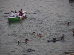 Varanasi)‏ ، هو تقسيم إداري لدولة الهند تتبع ولاية أتر برديش (بالإنجليزية: Ø§Ù„Ø­Ø¬ Ø¥Ù„Ù‰ Ø§Ù„ØºØ§Ù†Ø¬ ÙØ§Ø±Ø§Ù†Ø§Ø³ÙŠ Ø¹Ø§ØµÙ…Ø© Ø§Ù„Ù‡Ù†Ø¯ÙˆØ³ Ø§Ù„Ù…Ù‚Ø¯Ø³Ø© Ù…Ø¬Ù„Ø© Ø¹Ø±Ø¨ 48 Ø¹Ø±Ø¨ 48