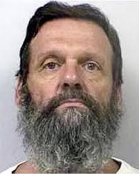 Coushatta, Louisiana! The discovery of the skull of a teenage girl, leads  an investigation from a lone fingerprint, to a man, who is harboring even  darker secrets. Police figure out that they