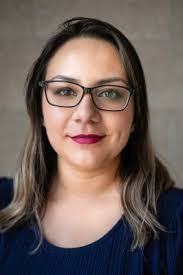 Edna Esparza's Instagram, Twitter & Facebook