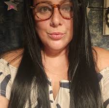 Just thinking and remembering tuck shop at school. Anybody remember All  Stars crisps snacks? They came in salt n vinegar or bacon flavour and you  got a little , collector card inside