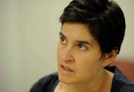 Woman struggles to regain memory after serious brain injury