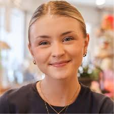 Republic National Distributing Company kicked off our College Sales Summer  Internship Program! 🙌Welcome to the Florida Team! Shaye Novelli, Ryan  Weinberg, Ella Rothberg, Shannon Powell, Camila…