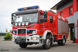 499 O 01 Gba 2 5 16 Mercedes Benz Atego 1329 Bocar Osp Kadlub Nasygnale Com Pl Portal Fotografii Ratowniczej In 2020 Fire Trucks Fire Engine Trucks